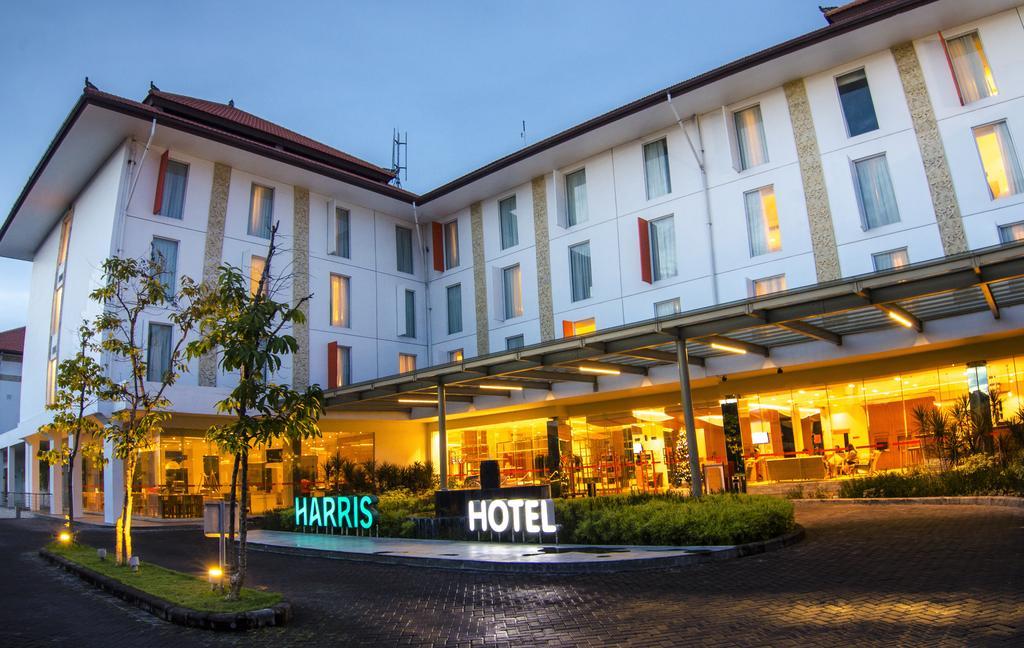 Harris Hotel And Conventions Denpasar  Exterior photo